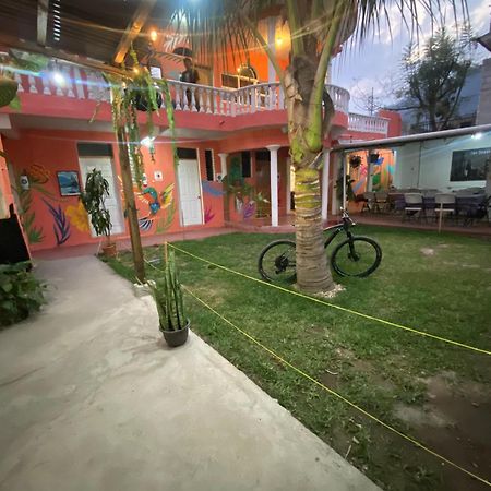 Hotel Posada Gutierrez Panajachel Ngoại thất bức ảnh