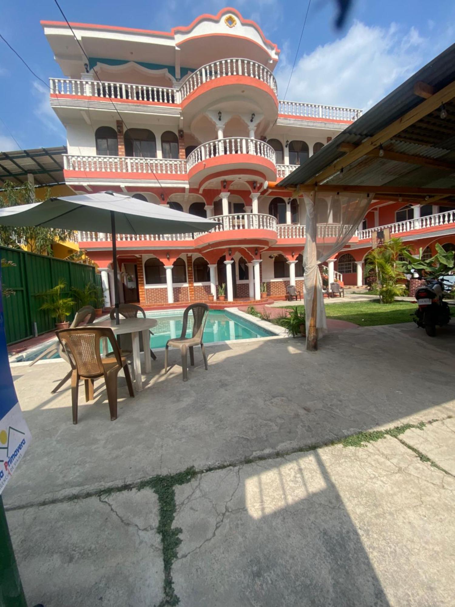 Hotel Posada Gutierrez Panajachel Ngoại thất bức ảnh