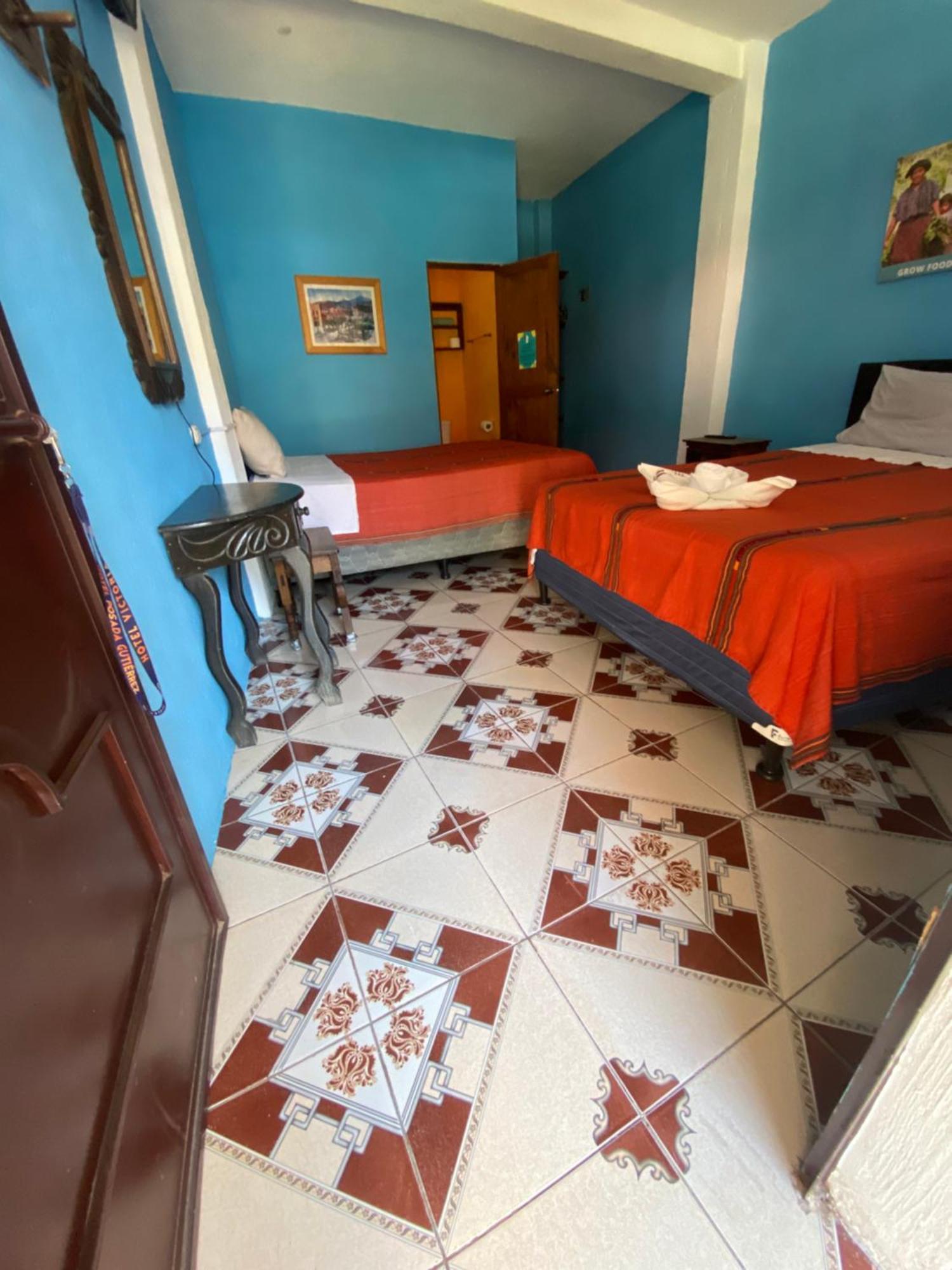 Hotel Posada Gutierrez Panajachel Ngoại thất bức ảnh